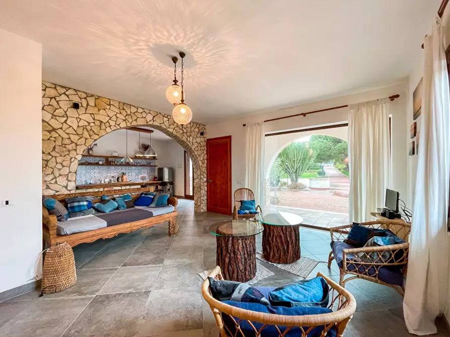 Immagine 12 di Villa in vendita  in via mallia a Siracusa