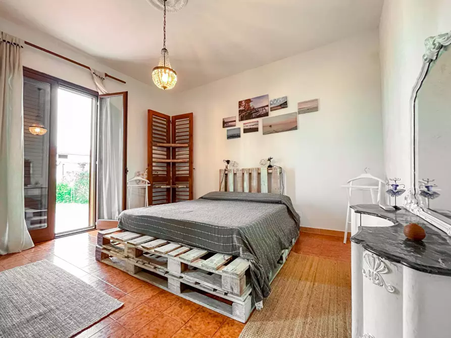 Immagine 18 di Villa in vendita  in via mallia a Siracusa