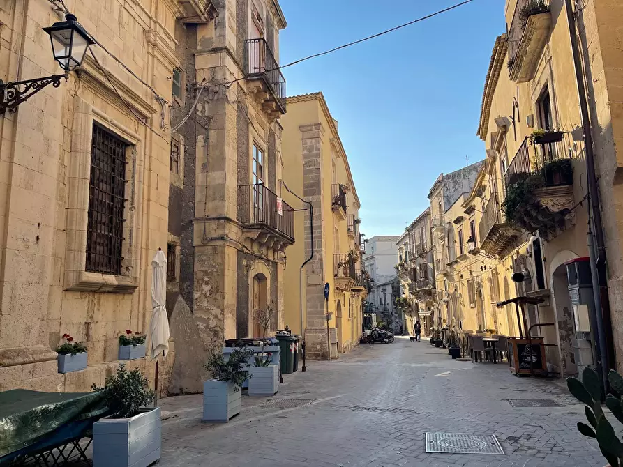 Immagine 1 di Appartamento in vendita  in via salomone a Siracusa