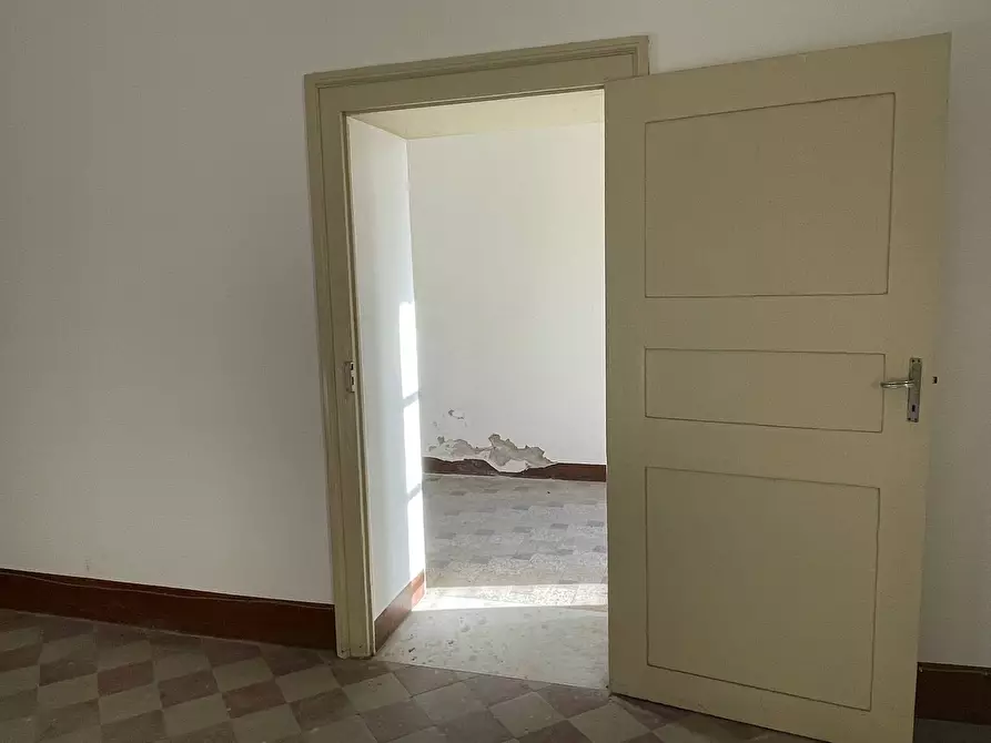 Immagine 14 di Appartamento in vendita  in via salomone a Siracusa
