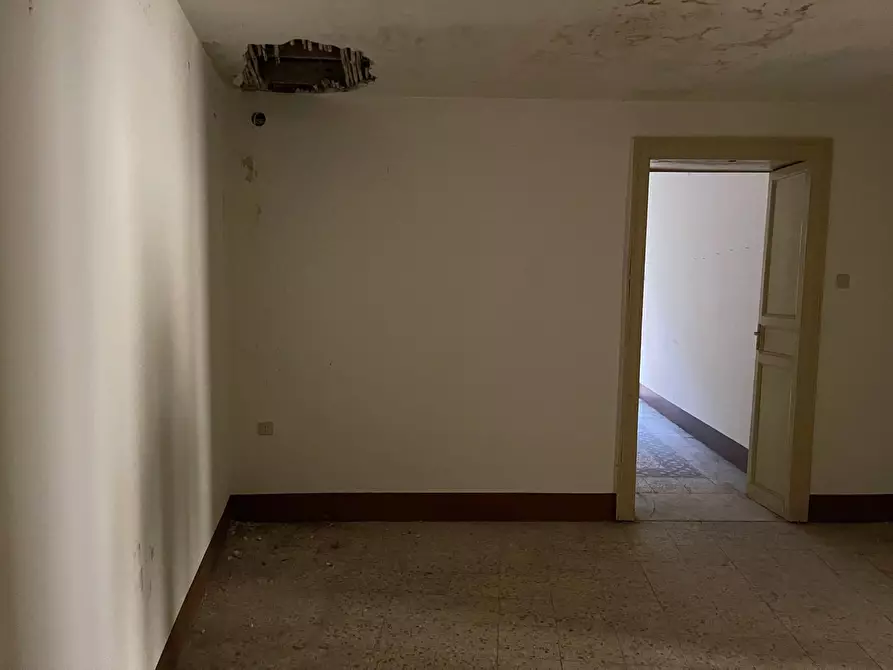 Immagine 29 di Appartamento in vendita  in via salomone a Siracusa