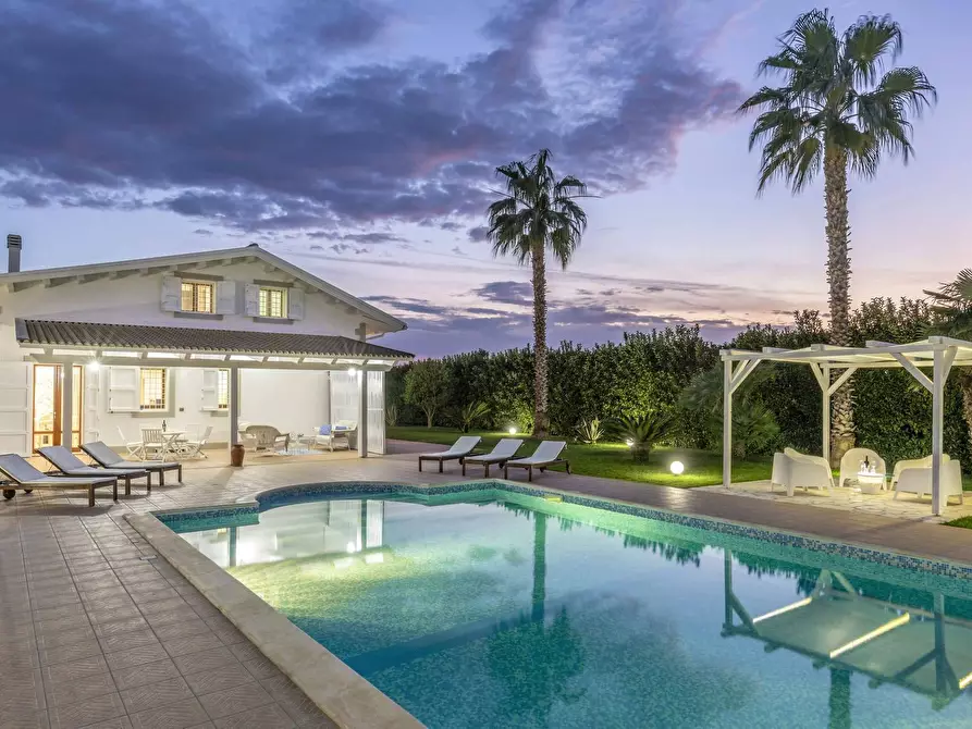 Immagine 20 di Villa in vendita  in Via Ucca Marina a Ispica