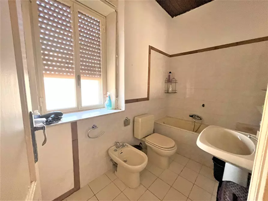 Immagine 14 di Appartamento in vendita  in via malta a Siracusa