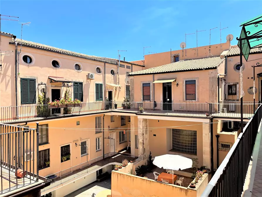 Immagine 4 di Appartamento in vendita  in via malta a Siracusa