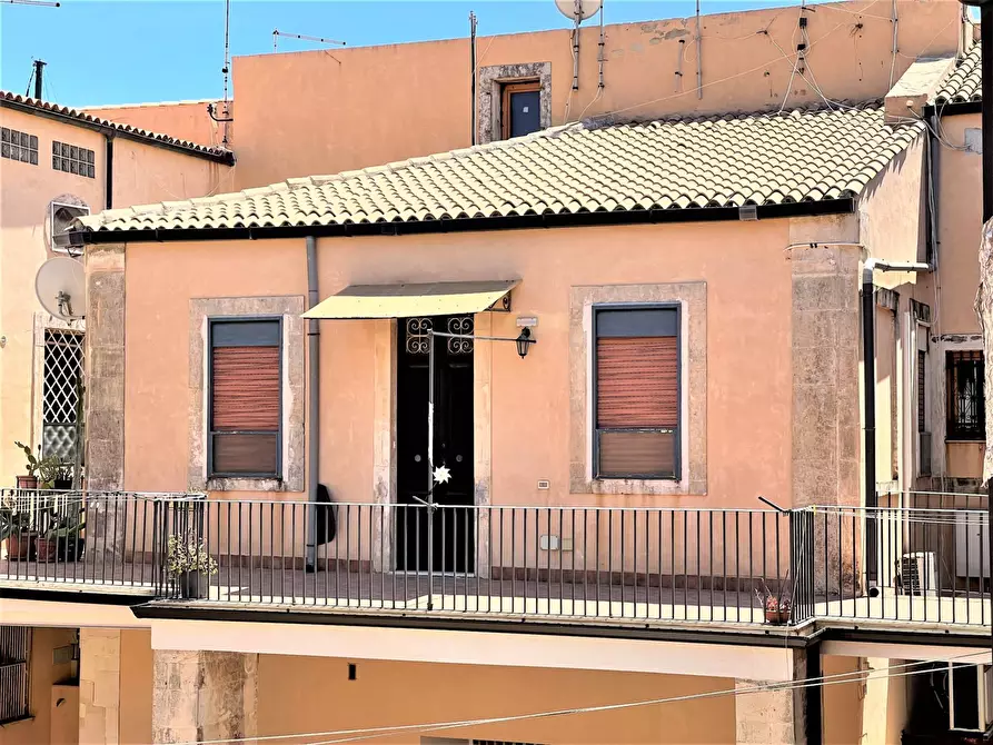 Immagine 16 di Appartamento in vendita  in via malta a Siracusa