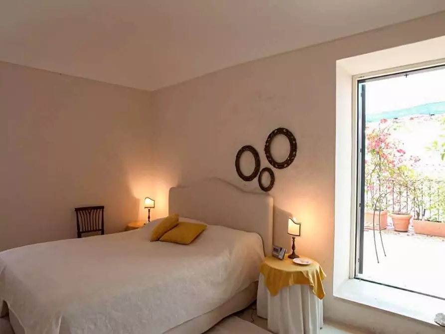 Immagine 16 di Casa indipendente in vendita  in via castelletti a Modica