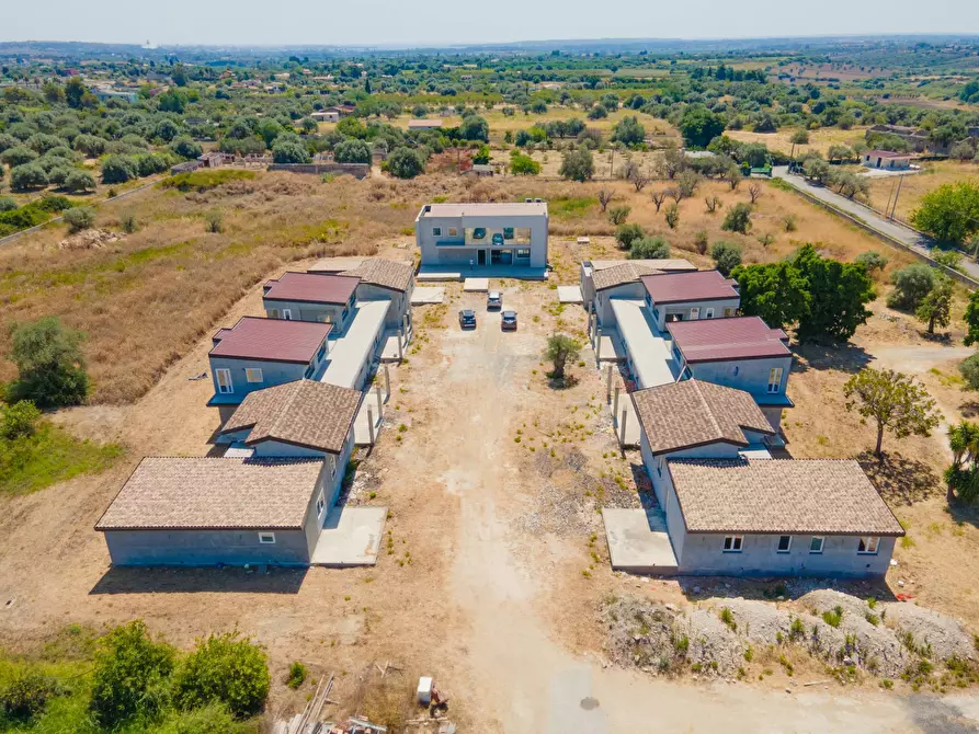 Immagine 23 di Villa in vendita  in contrada monasteri a Siracusa