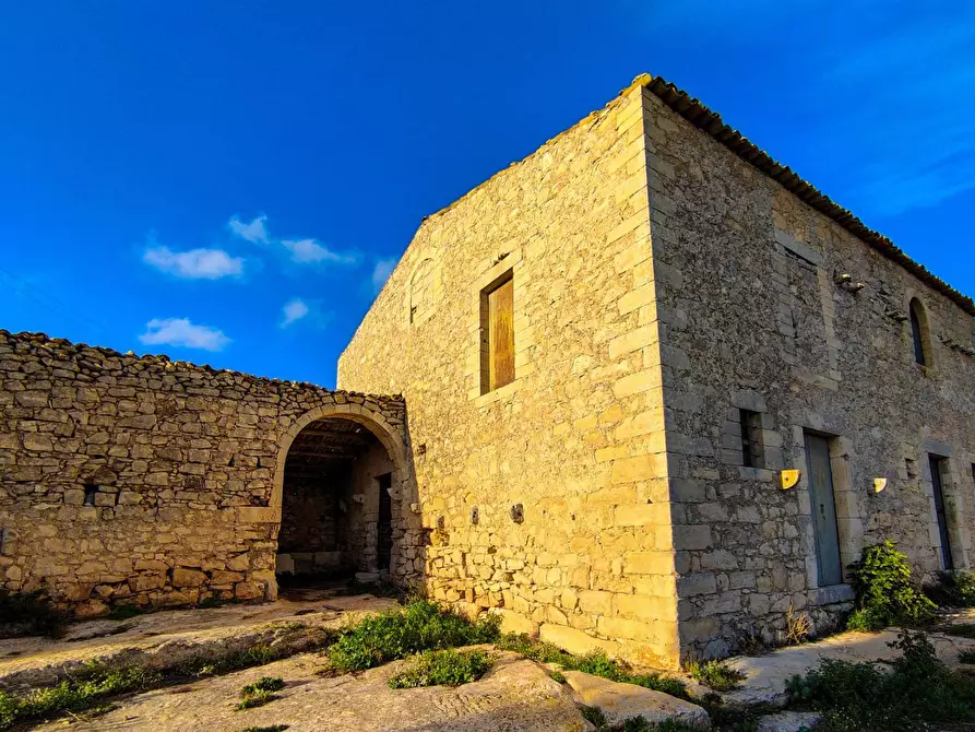 Immagine 1 di Rustico / casale in vendita  in Strada provinciale 14 a Ragusa