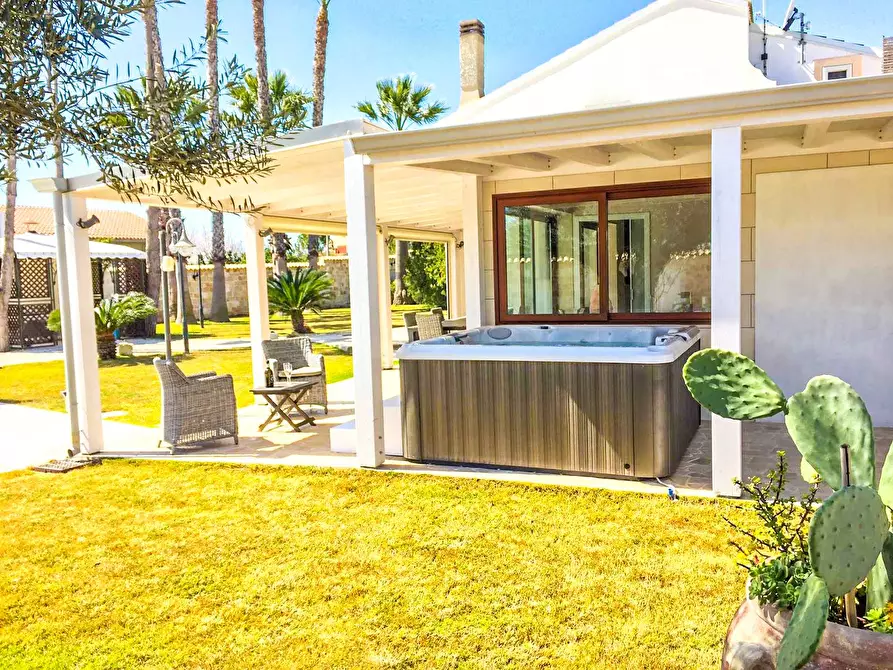 Immagine 23 di Villa in vendita  in strada provinciale 50 a Ispica