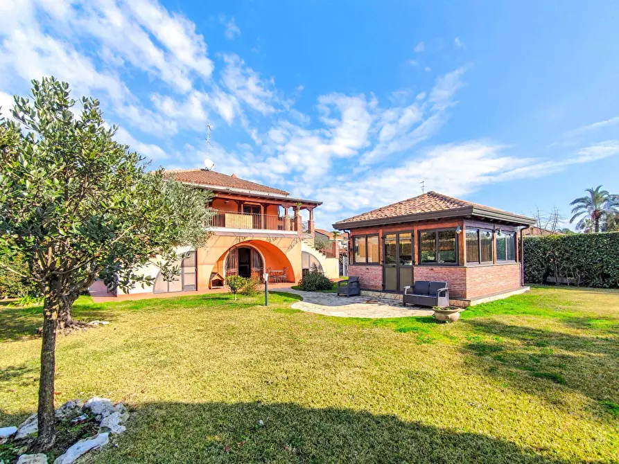 Immagine 1 di Villa in vendita  in Via torrente vallonazzo a Mascali