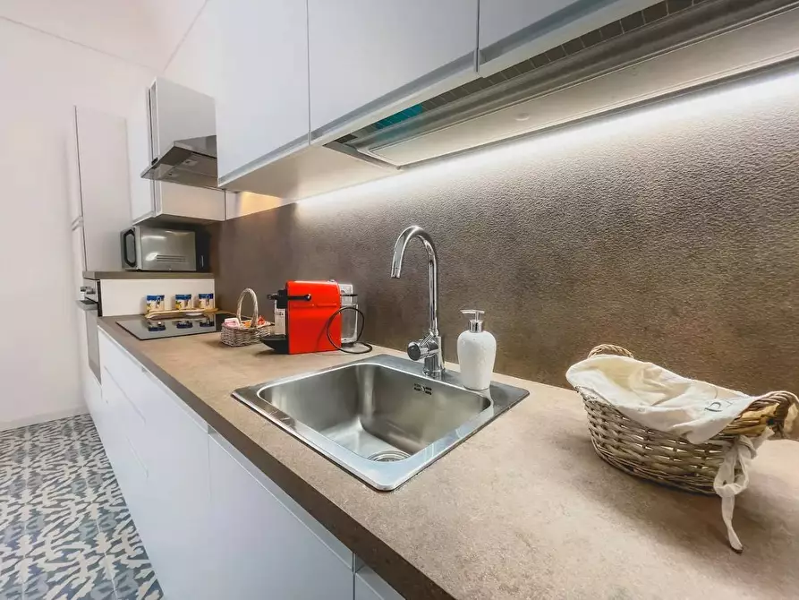 Immagine 4 di Appartamento in vendita  in via resalibera a Siracusa