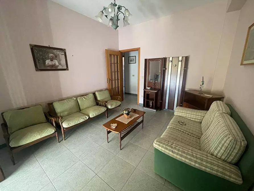 Immagine 1 di Appartamento in vendita  in Via Roma a Noto