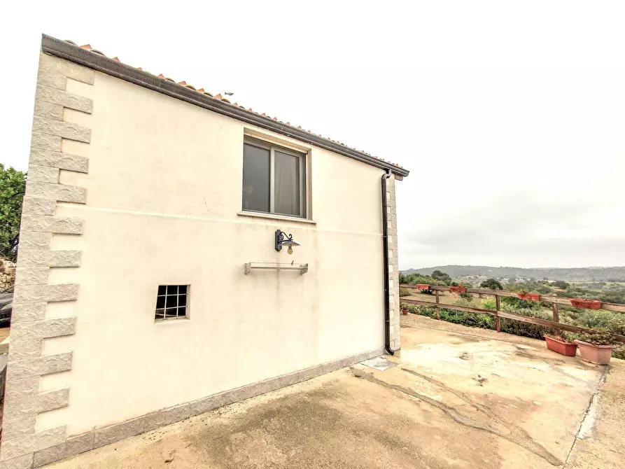 Immagine 25 di Villa in vendita  in Via villa Barco a Modica