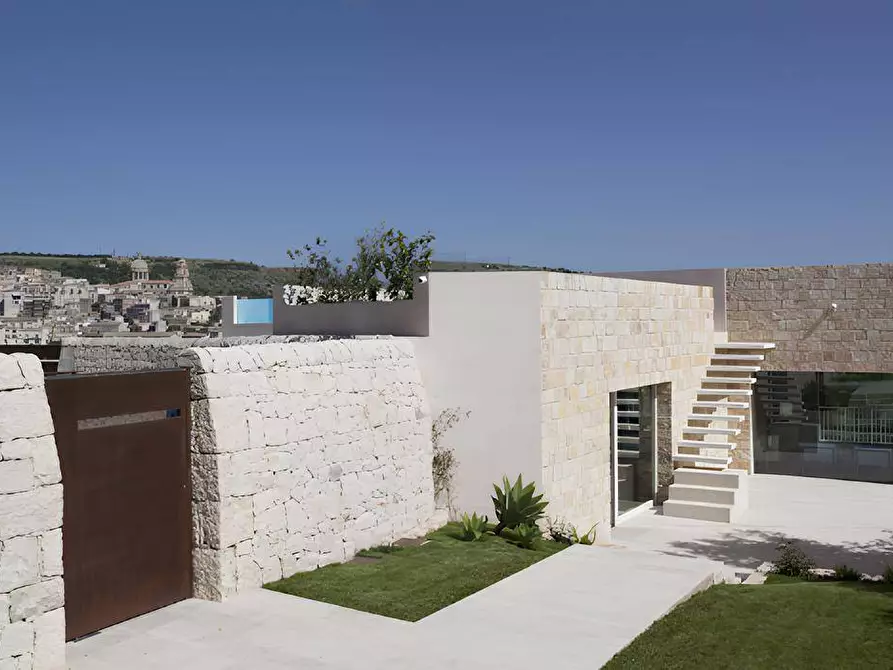 Immagine 6 di Villa in vendita  in ragusa ibla a Ragusa
