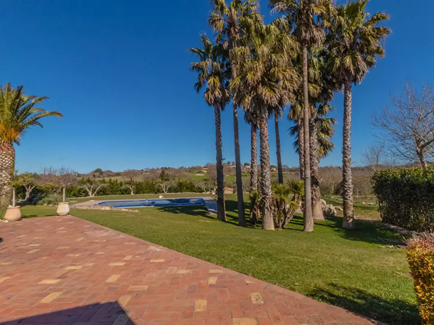 Immagine 30 di Villa in vendita  in strada provinciale 24 noto a Noto