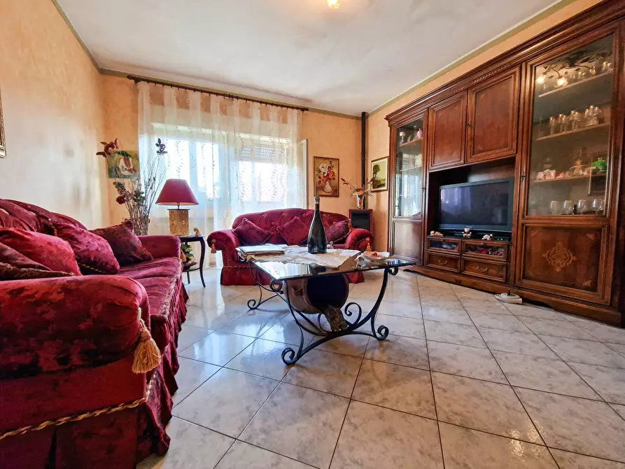 Immagine 6 di Appartamento in vendita  in Via Generale Cascino a Pedara