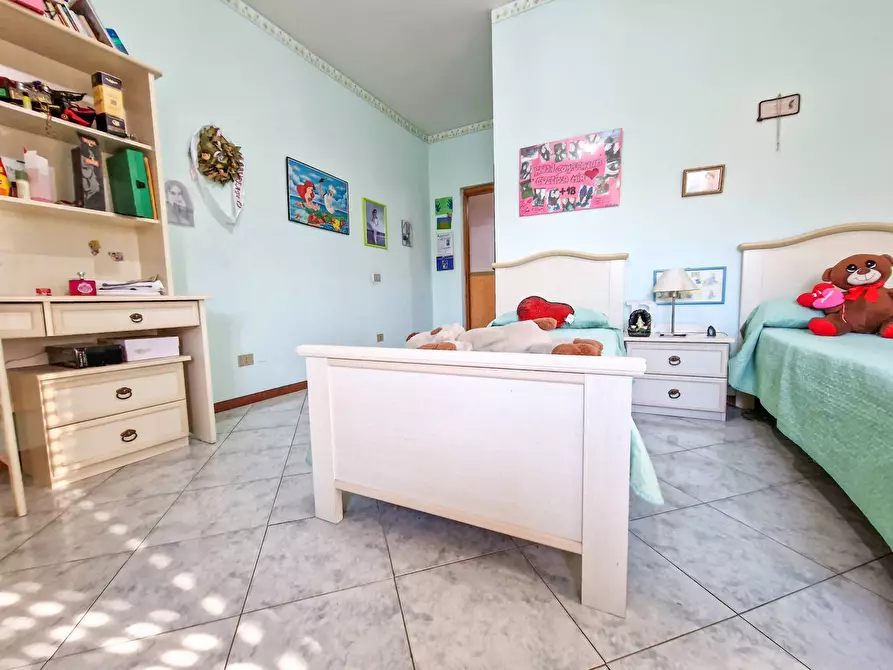 Immagine 15 di Appartamento in vendita  in Via Generale Cascino a Pedara