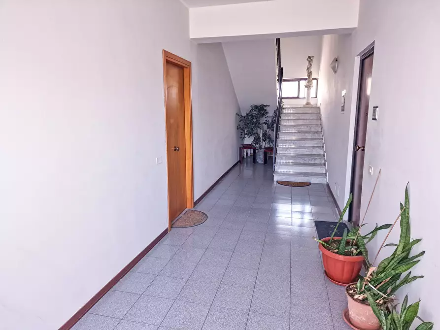 Immagine 25 di Appartamento in vendita  in Via Generale Cascino a Pedara