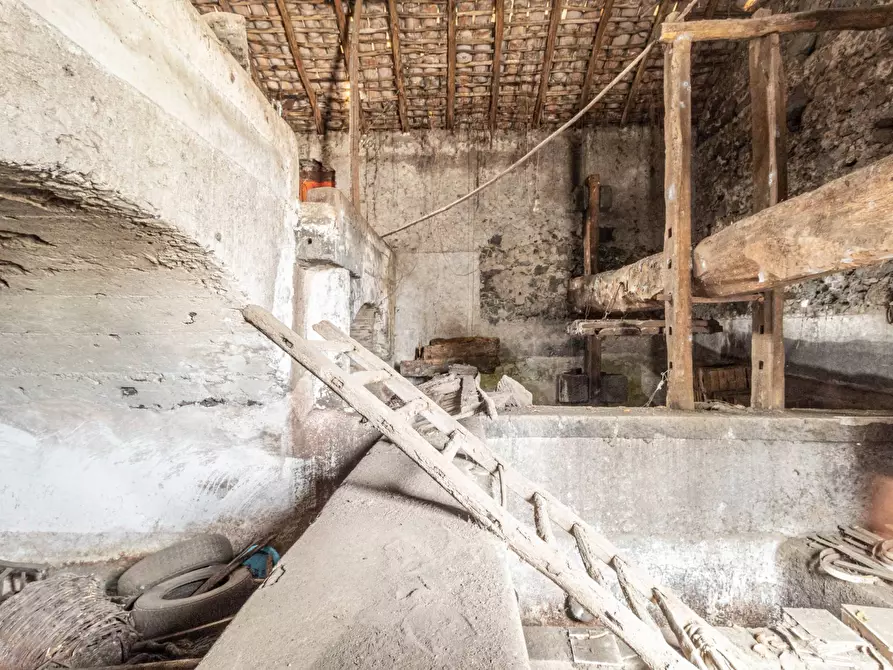 Immagine 4 di Rustico / casale in vendita  in Via Spirito Santo a Aci Sant'antonio