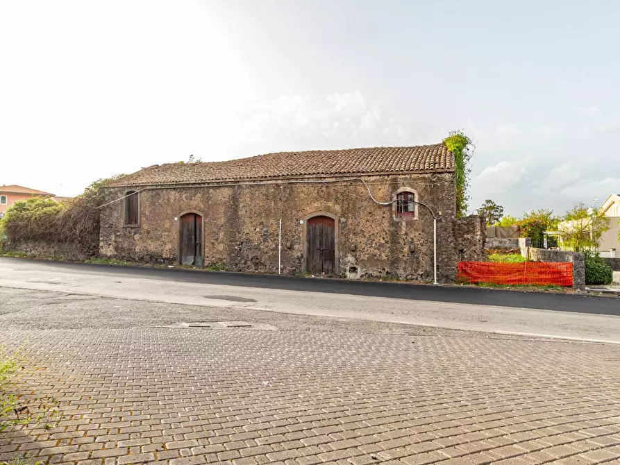 Immagine 12 di Rustico / casale in vendita  in Via Spirito Santo a Aci Sant'antonio