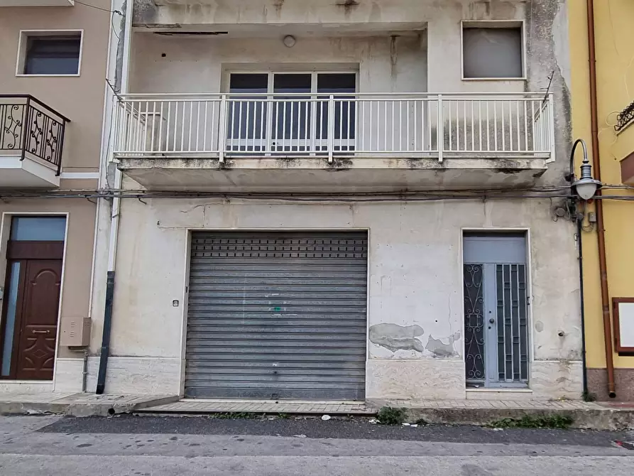 Immagine 1 di Appartamento in vendita  in via canale a Canicattini Bagni