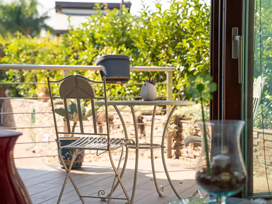 Immagine 10 di Villa in vendita  in via luigi monti a Siracusa