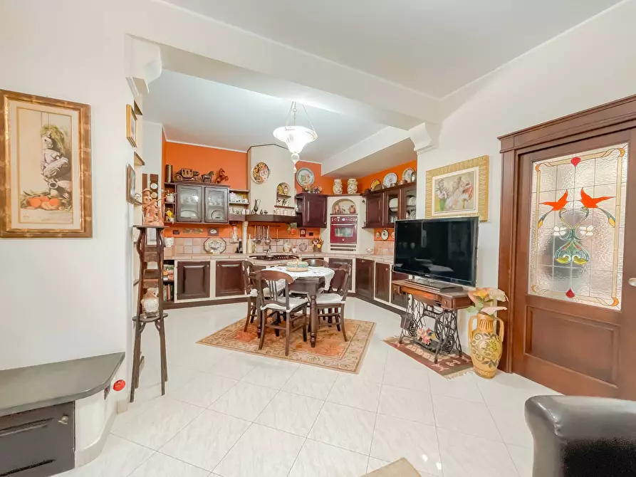 Immagine 26 di Villa in vendita  in via luigi monti a Siracusa