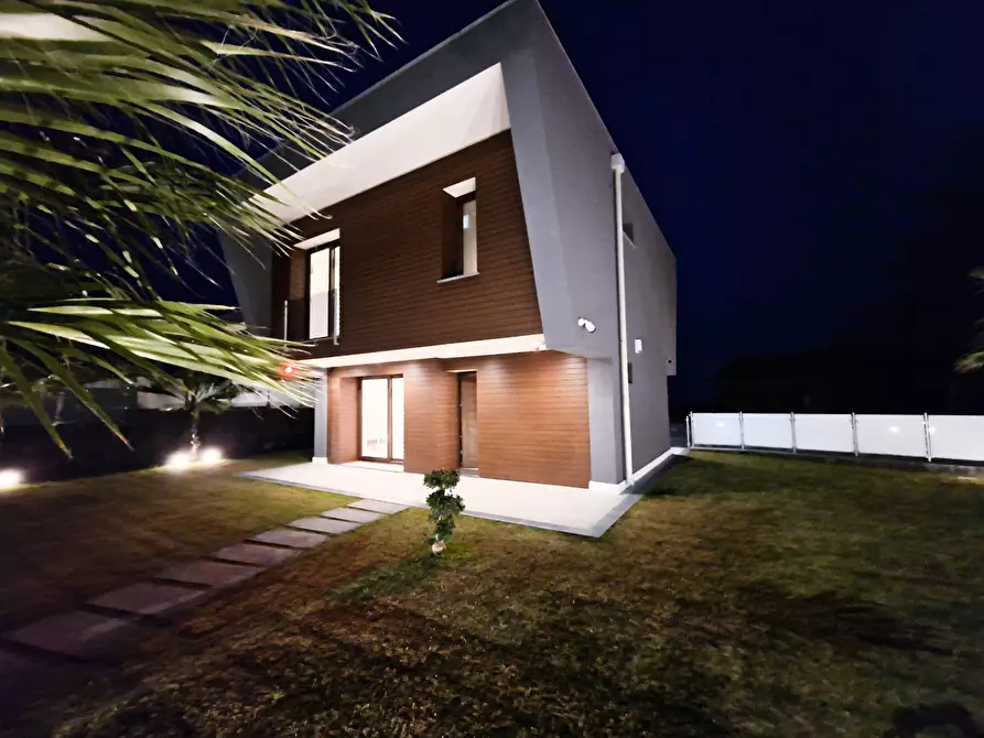 Immagine 23 di Villa in vendita  in Corso Area Di Giove a Pedara