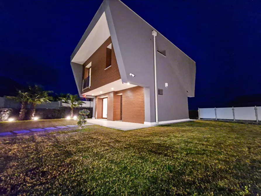 Immagine 24 di Villa in vendita  in Corso Area Di Giove a Pedara