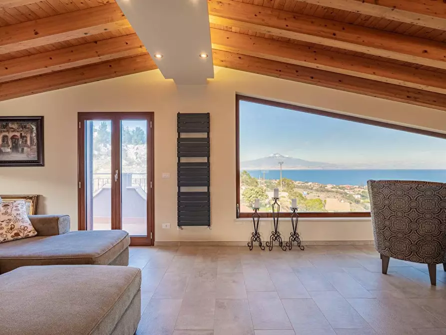 Immagine 13 di Villa in vendita  in via delle Aragoste a Augusta