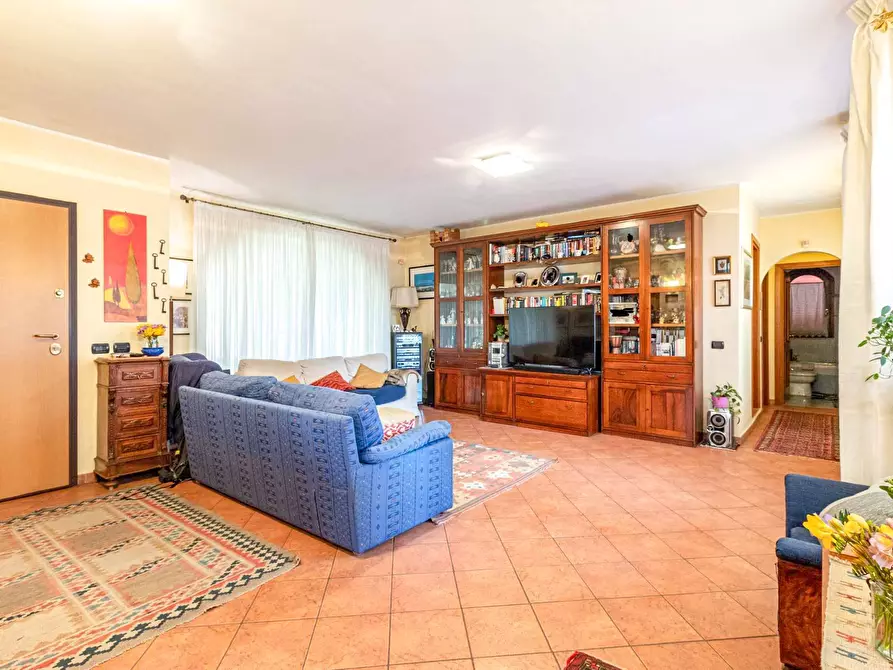 Immagine 7 di Villa in vendita  in via petrone a Viagrande