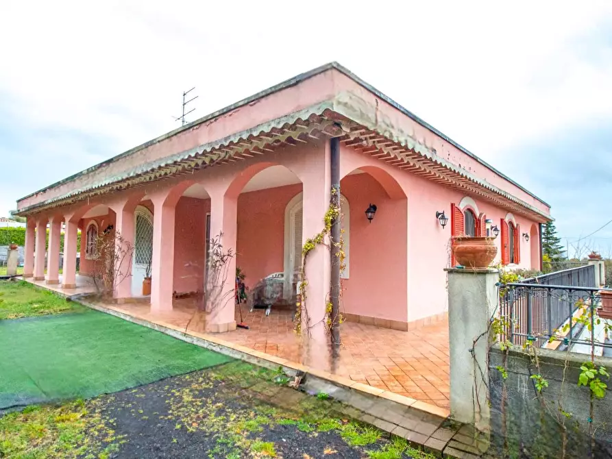 Immagine 26 di Villa in vendita  in via petrone a Viagrande
