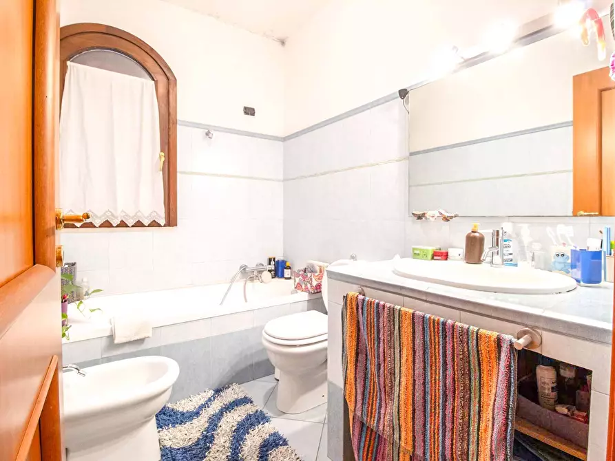 Immagine 30 di Villa in vendita  in via petrone a Viagrande