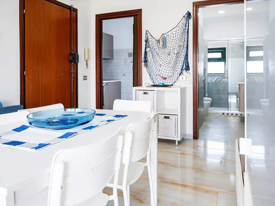 Immagine 8 di Appartamento in vendita  in viale paolo calleri a Pachino