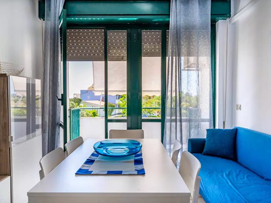 Immagine 10 di Appartamento in vendita  in viale paolo calleri a Pachino