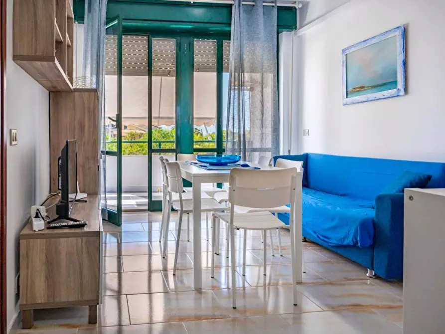 Immagine 3 di Appartamento in vendita  in viale paolo calleri a Pachino