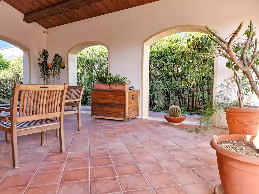 Immagine 17 di Villa in vendita  in Viale Del Lavoro a Scicli