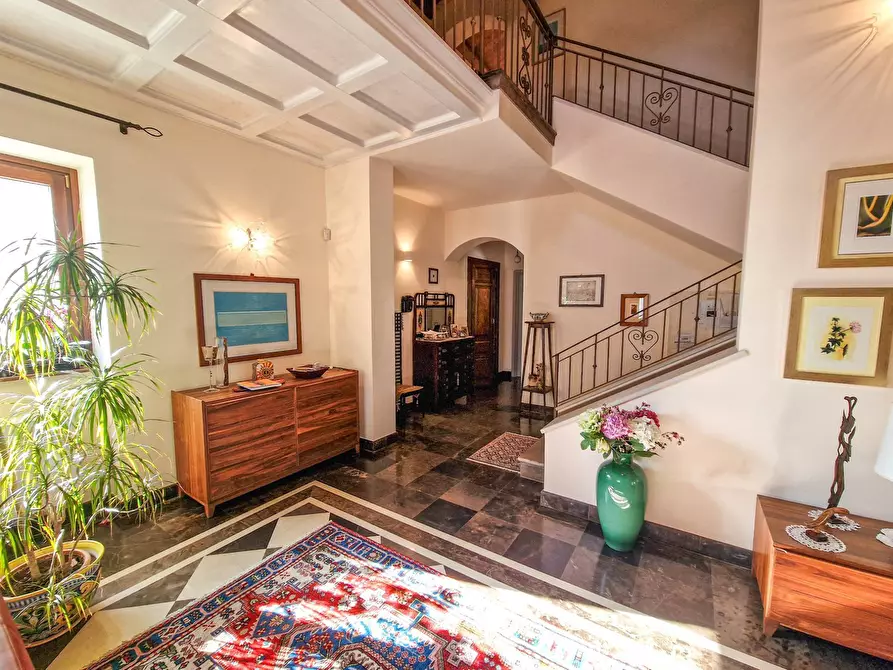 Immagine 6 di Villa in vendita  in Viale Del Lavoro a Scicli