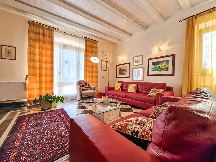 Immagine 7 di Villa in vendita  in Viale Del Lavoro a Scicli