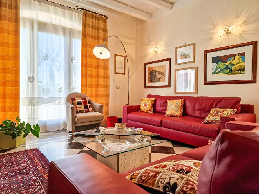 Immagine 8 di Villa in vendita  in Viale Del Lavoro a Scicli