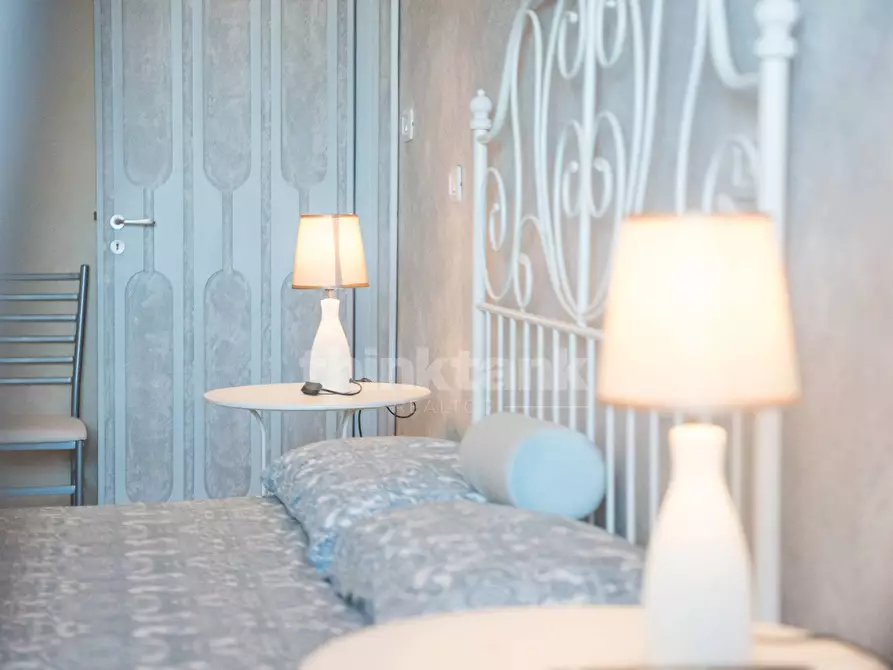 Immagine 11 di Villa in vendita  in Via Dei Diamanti a Siracusa