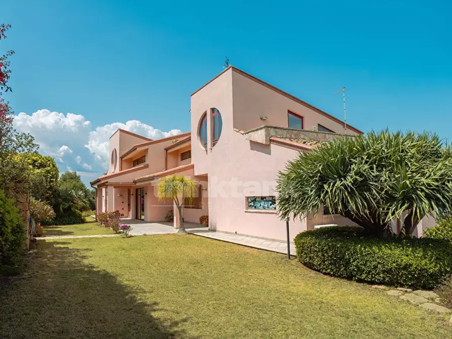 Immagine 4 di Villa in vendita  in campolato a Augusta