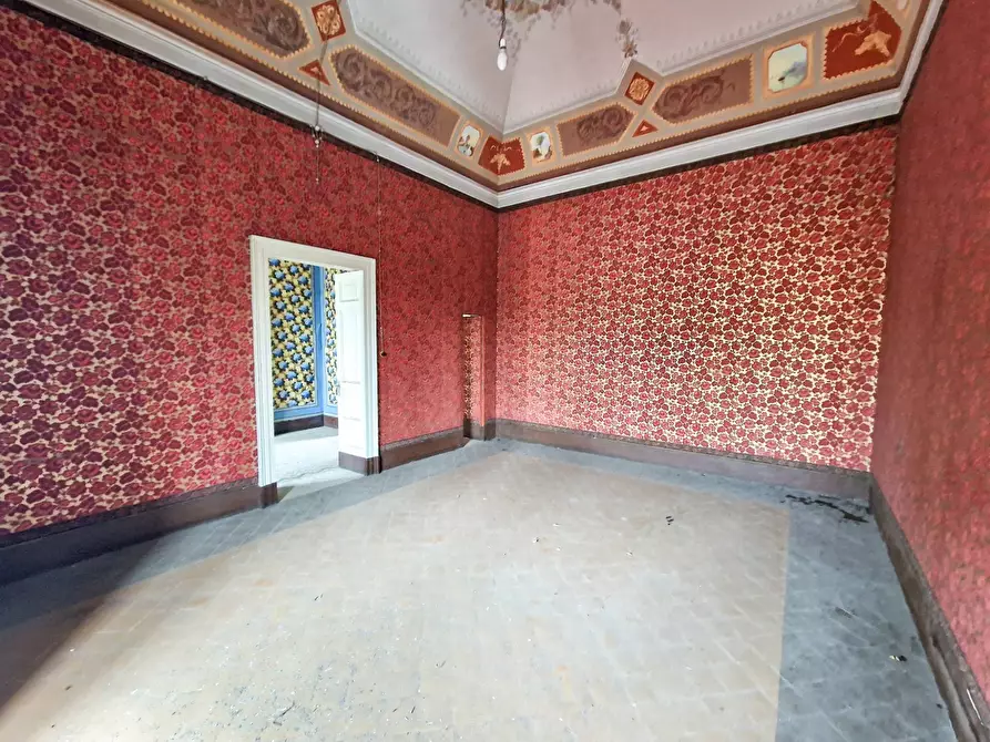 Immagine 14 di Palazzo in vendita  in Via Scalilla a Mascalucia