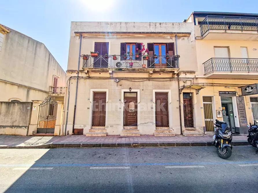 Immagine 1 di Casa indipendente in vendita  in Via Crispi a Santa Teresa Di Riva