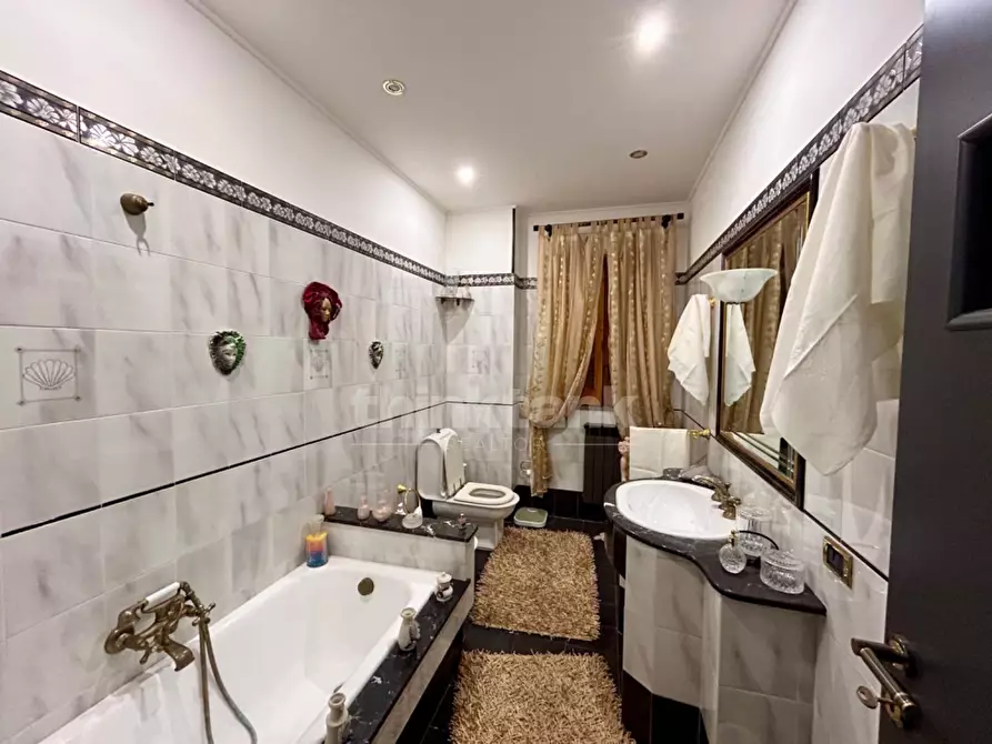 Immagine 8 di Casa semindipendente in vendita  in via tropea a Aci Sant'antonio