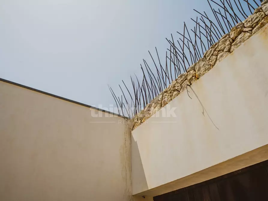 Immagine 18 di Villa in vendita  in strada tremmilia a Siracusa