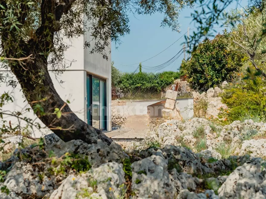 Immagine 29 di Villa in vendita  in strada tremmilia a Siracusa