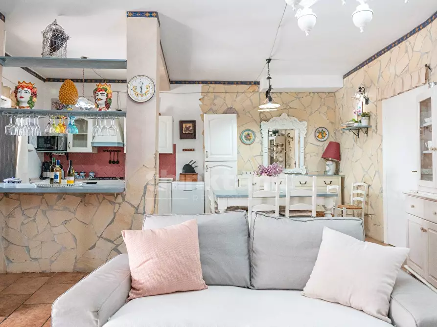 Immagine 10 di Villa in vendita  in Strada provicinale 4 a Avola