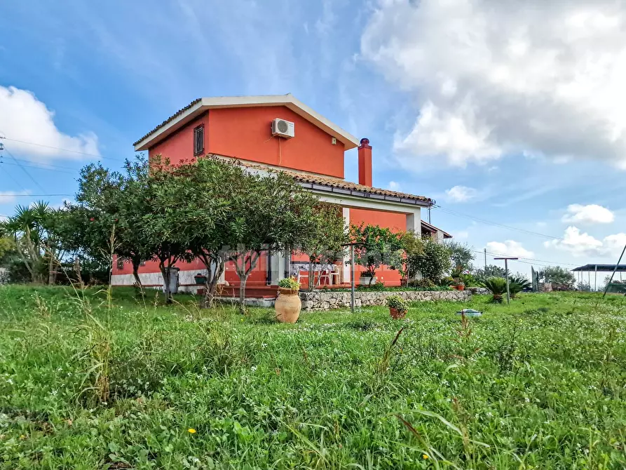 Immagine 3 di Villa in vendita  in Contrada Cozzo lupo a Noto