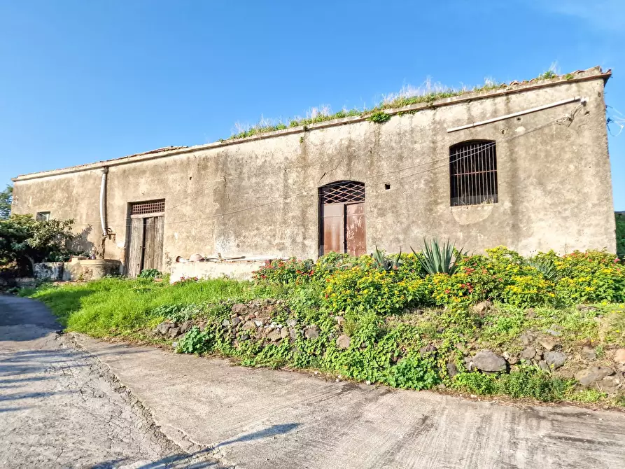Immagine 18 di Rustico / casale in vendita  in Via Torrente Lavinaio a Viagrande